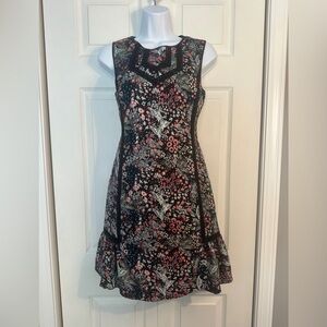 Laundry by Shelli Segal Floral Flower Tapestry print size 2. Black has pockets.